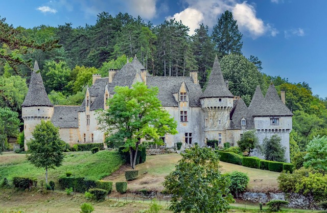 Chalet 'Gîte Bellevue' con piscina compartida, terraza privada y Wi-Fi