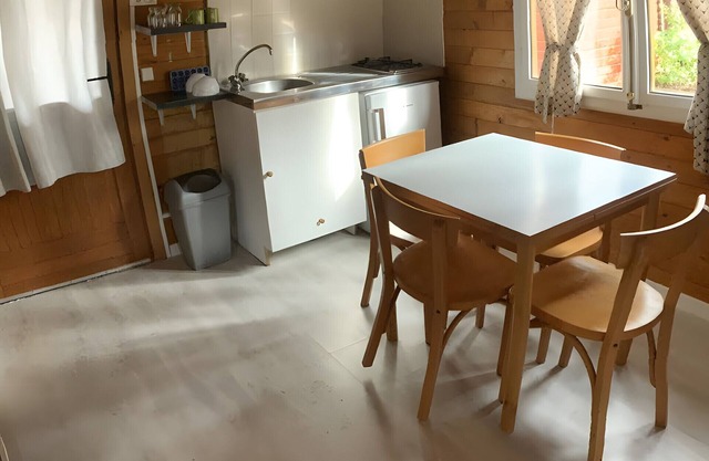 Chalet 'Guzet 4 Personnes 25' con terraza privada, jardín privado y Wi-Fi