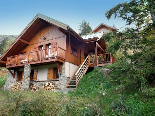 Chalet in Alpe d Huez near Ski Lift