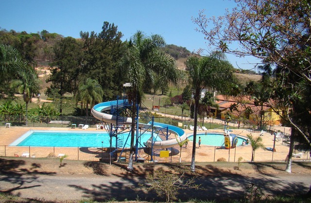 Chalet en Serra Negra, con parque de agua para la temporada con su familia.