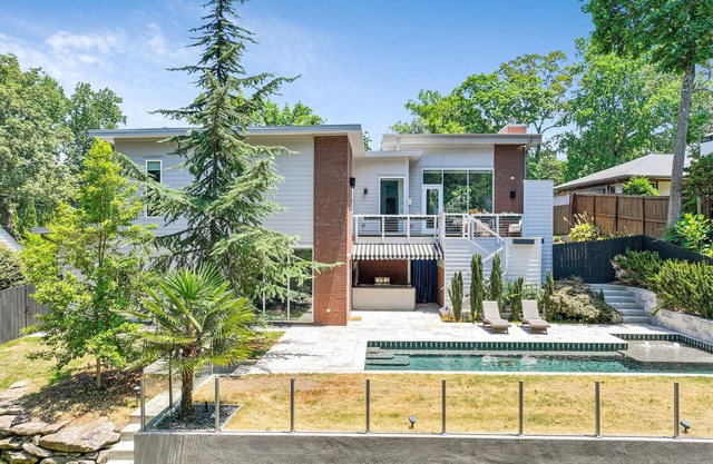 Chamblee's Modern Ultra Custom-built home