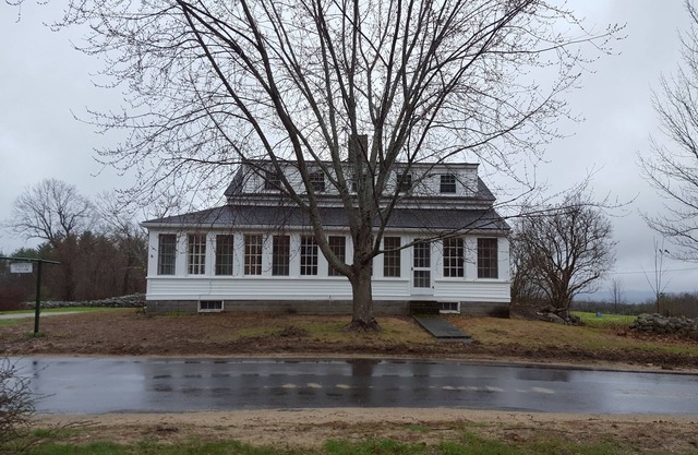 Charles House en la granja de ganado Eastman Hill
