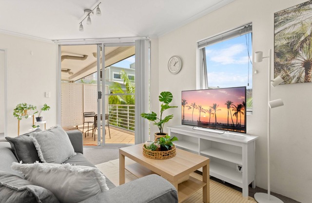 Charming 1-Bed Apartment with Pool and Gym