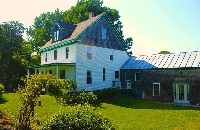 Encantadora granja de 1911, 7 acres de bosques adyacentes al parque estatal Camden Hills