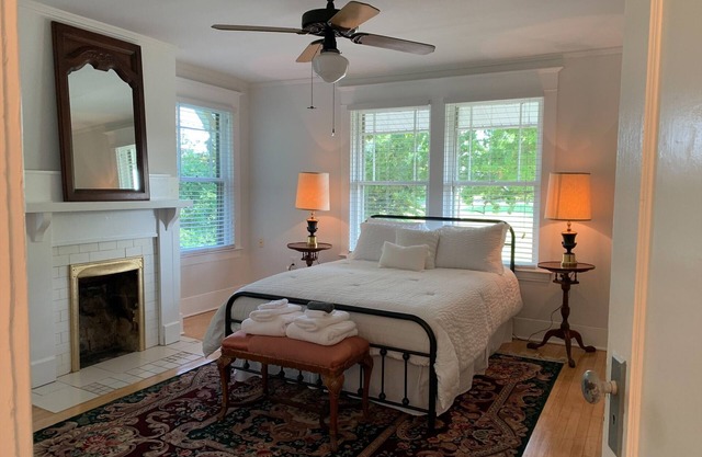 Charming 1930s home in the heart of horse country