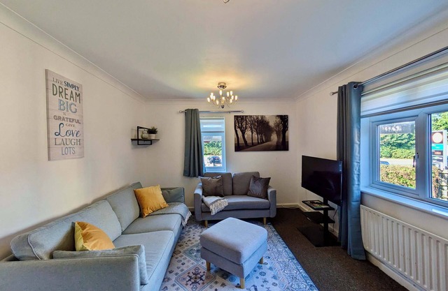 Charming 2-Bedroom Flat in London