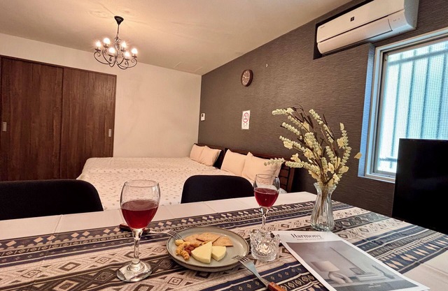 Charming 2-bedroom house in lovely Osaka Accommodates up to 10 people