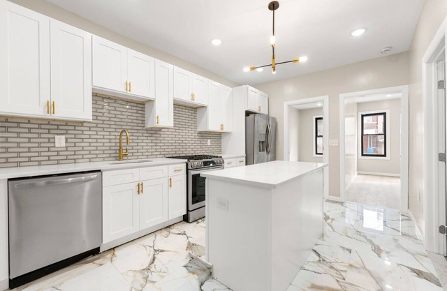 Charming 2-bedroom apartment in Jersey City & Minutes to NYC