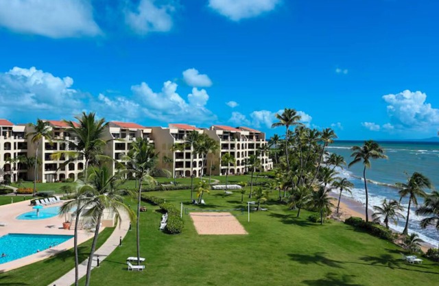 Charming 2-BR apartment for 6 with AC, WiFi in beautiful Humacao