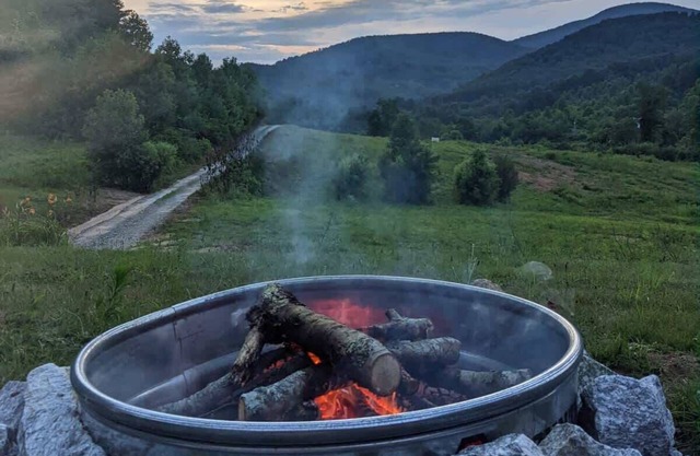 Charming 2BR w/ Firepit + Mountain Views