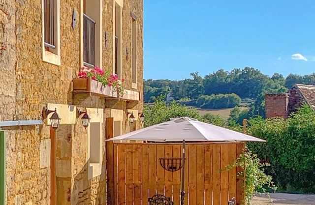 Charming 3-bedroom house with WiFi in Narthiac La Maison Galloise-Honeysuckle