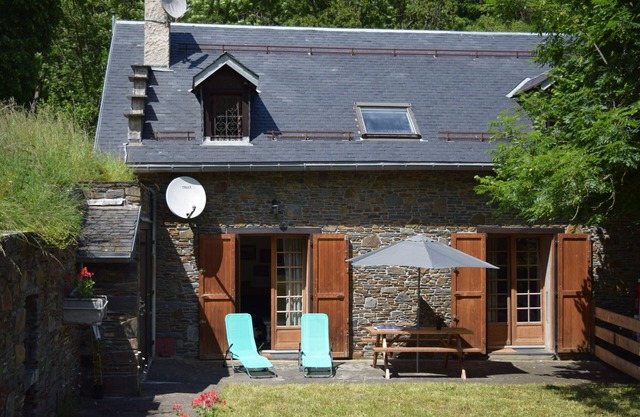 CHALET CON ENCANTO 3 LLAVES JARDÍN CERRADO A 5MN DEL CENTRO DE LUCHON 15MN PEYRAGUDES