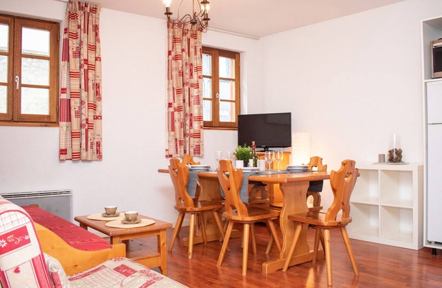 Apartamento de 3 habitaciones para 8 personas con piscina en Vignec, cerca de Saint-Lary-Soulan