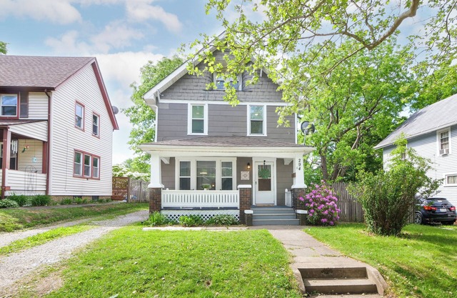 Charming 4BR Retreat w/ Loft