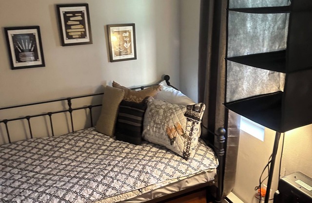 Charming 6-bedroom bed & breakfast in fabulous Philadelphia with WiFi
