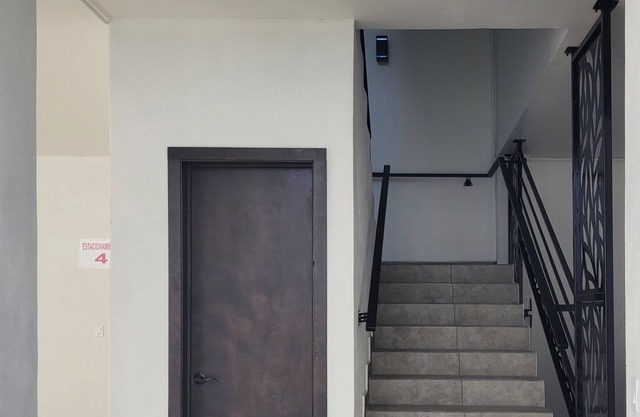 Charming Apt 2BR Kitchen Near Downtown