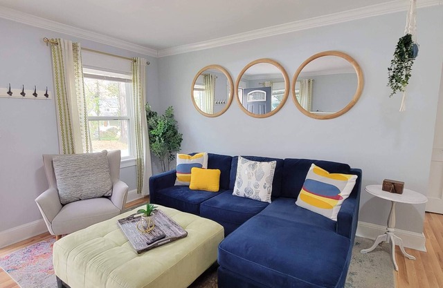 Charming Bohemian 2BDR 1BTH in Historic Plaza Midwood!