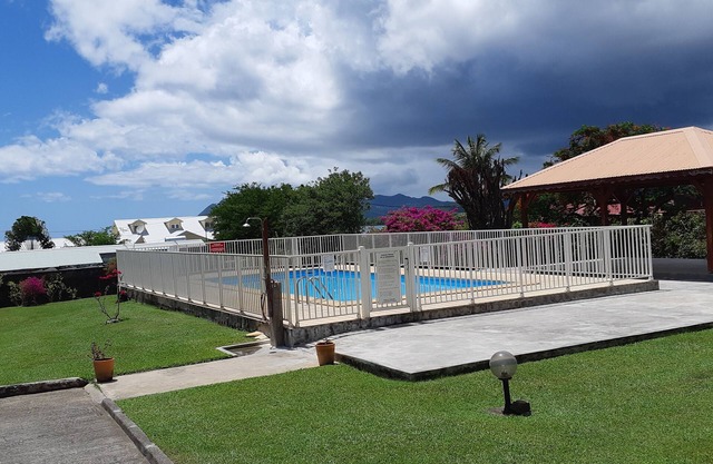 Estudio BOUNTY con encanto, piscina y playas a 2 minutos a pie