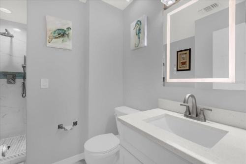 Charming & Bright Single-Family Home in East Orlando