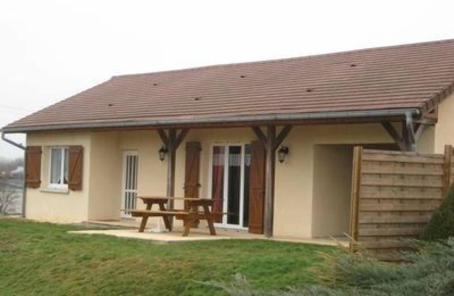 Gîte charmant près des thermes et du port, 2 chambres, terrasse, grand jardin, proche Gérardmer et La Bresse