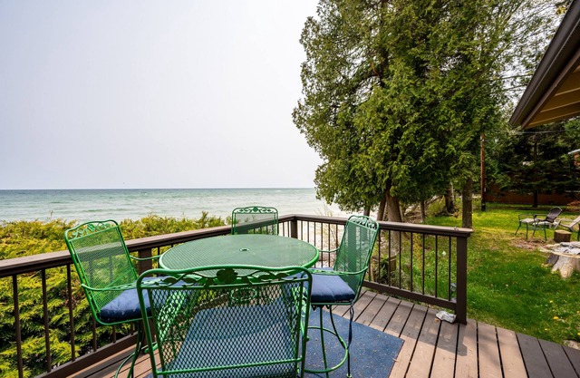 Cottage con Encanto En La Orilla Del Lago Michigan!