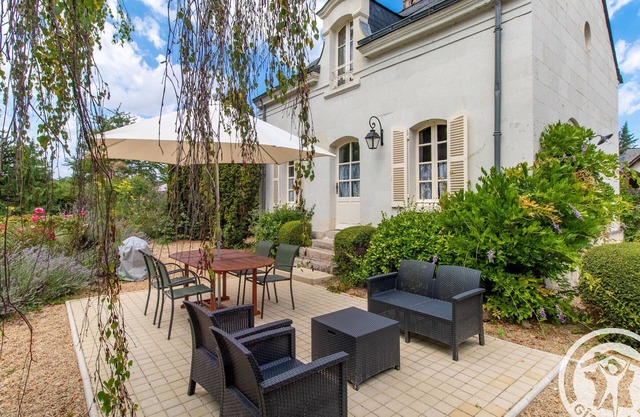 Casa encantadora con piscina climatizada, cerca del Loira, en entorno tranquilo y bosque.