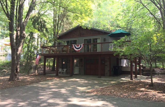 Encantadora casa de campo con acceso a la playa privada del lago Michigan en Holland, MI