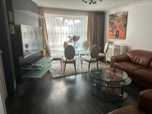 Charming Flat in North London
