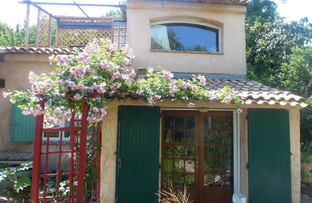 Encantadora casa de campo clasificada 3 estrellas en el corazón de Estérel y cerca de la Riviera francesa