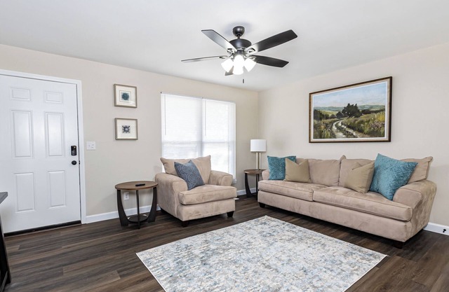 Charming, Fully Furnished Ranch – Quiet Neighborhood, Prime Location!