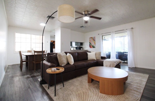 Charming, Fully Furnished 4-Bedroom House w/ WiFi, AC, & a Spacious Backyard
