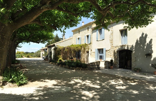 CASA ENCANTADORA EN PROVENCE EN EL CORAZÓN DE LAS VIDES