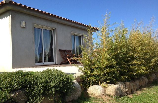 MINI VILLA 10 MINUTOS DE PORTO VECCHIO Y PLAYAS PALOMBAGGIA Santa Giulia