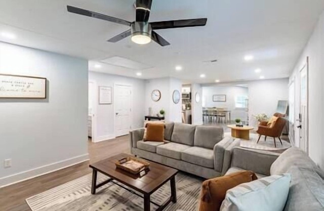 Charming Modern Cozy Home!