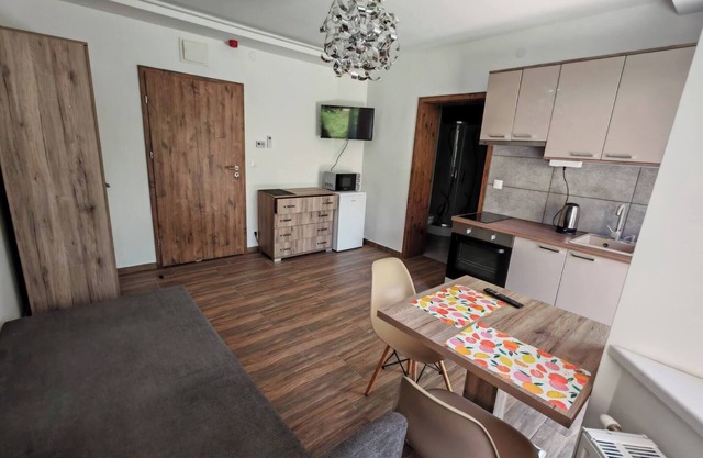 Encantador estudio moderno amueblado en un tranquilo barrio de Kecskemét