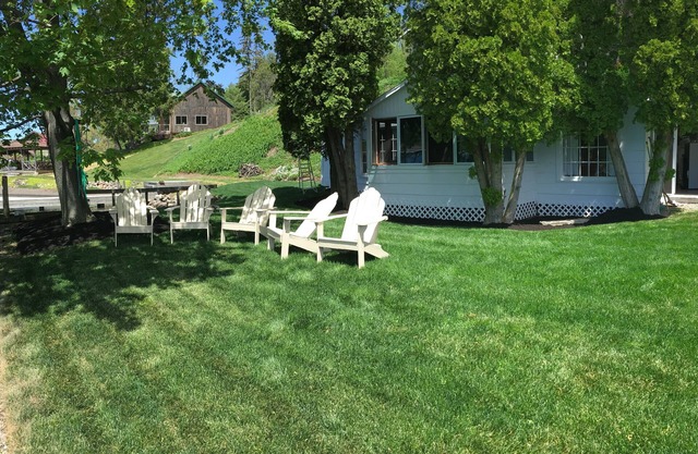 Encantador nuevo alquiler frente al lago con hermosas puestas de sol en el lado este de Keuka