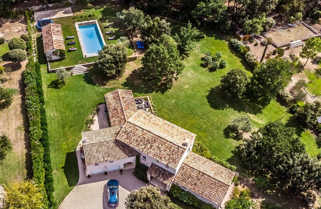 EL ENCANTO EN PROVENCE ..