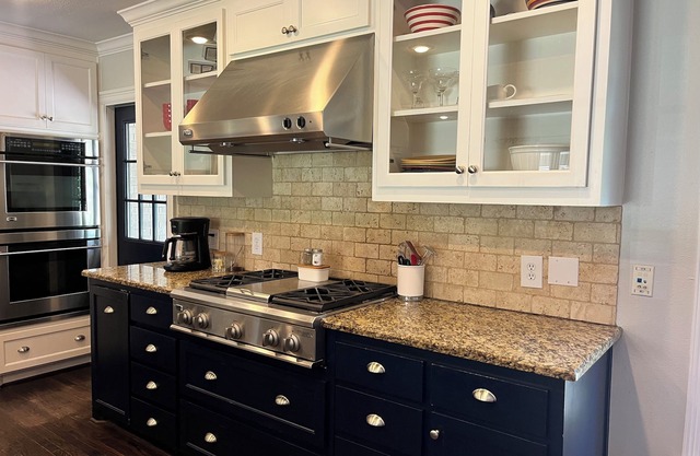Charming Ranch - Near it All in East Dallas!
