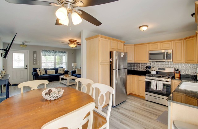 Charming Somers Point House w/ Private Pool!