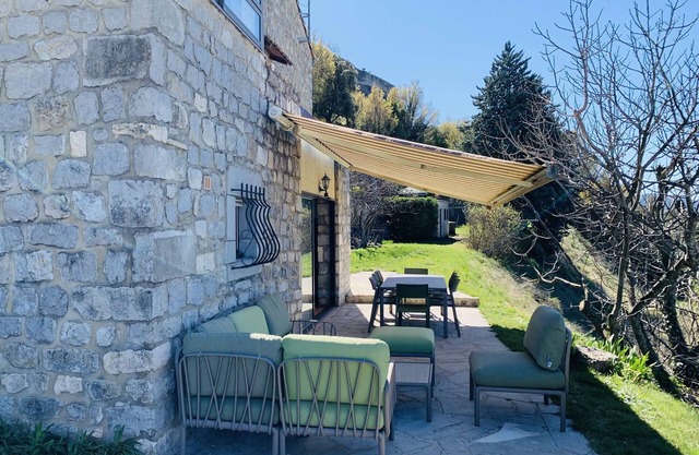 Encantadora casa de piedra con jardín, WiFi, para 6 personas - Sur de Ardèche