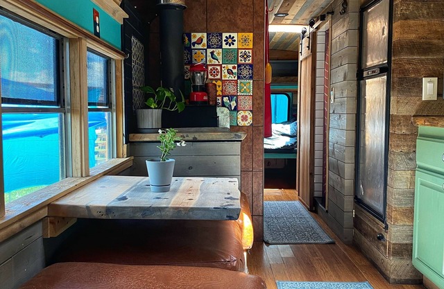 Charming Tiny Home/ school bus conversion in marvelous Cortez with WiFi