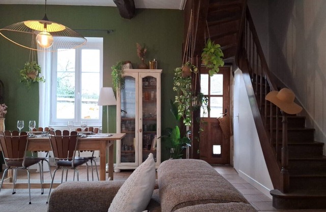 Encantadora casa adosada con patio privado 1km campo de golf