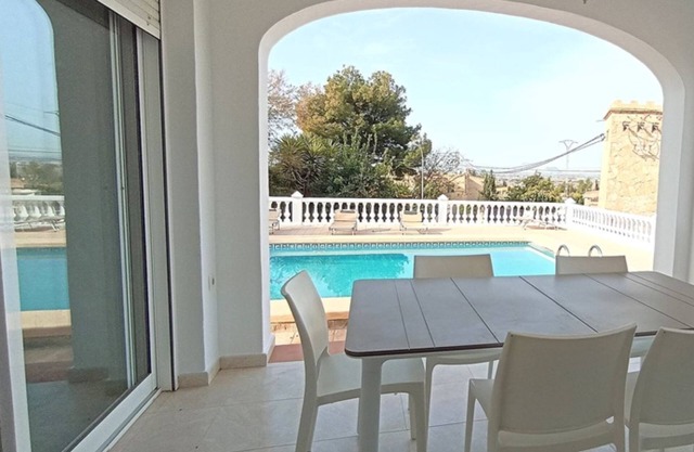 Charming villa in Busot