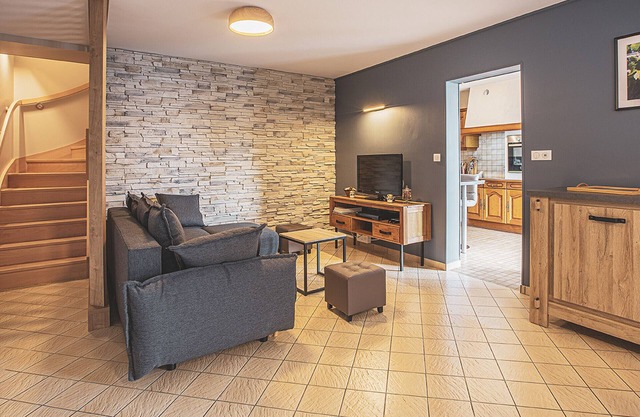 Encantadora casa rural en viñedo, cerca de castillos, con terraza y todas las comodidades modernas