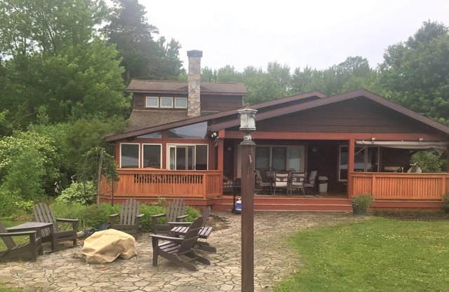 Chautauqua Lake Front casa w / 75 'de frente al lago