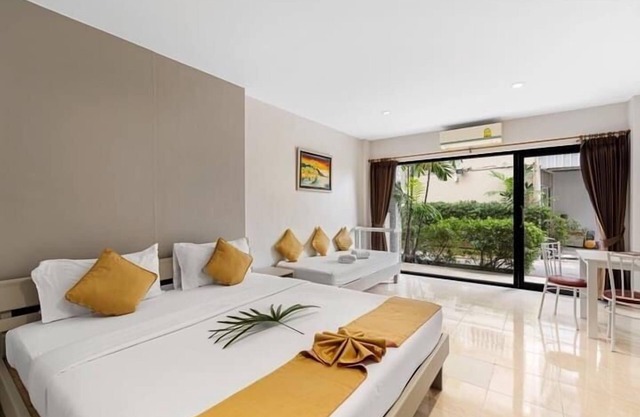 Chaweng terrace