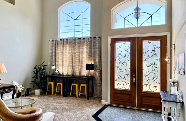 RG # 1-1Bdrm-Bthrm privado grande y Queen + Bd completo y bañera de masaje Ht