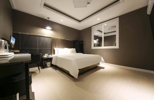 Cheongju Hotel ROA
