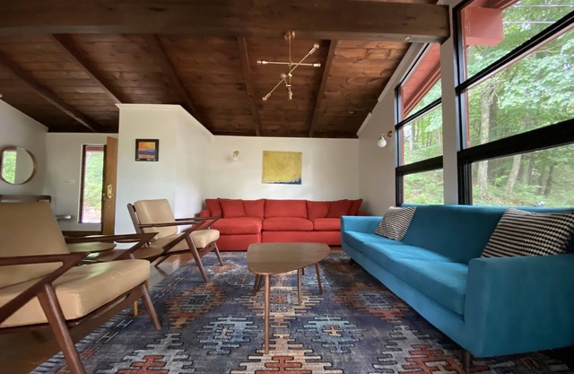 Cherrybrook Hideaway - Book now for autumn colors!