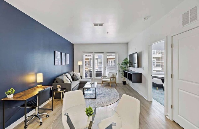 Designer 1BR 5 Min to DT | Gym W/D Free Parking